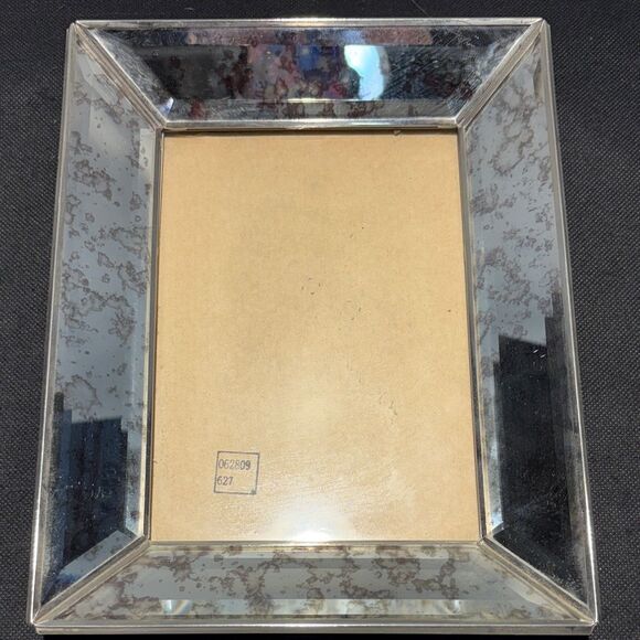 Elegant Silver Picture Frame - Picture 1 of 6